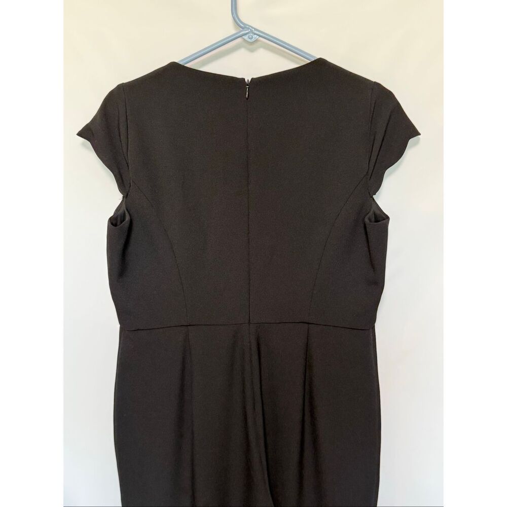 Adriana Papell Women’s scallop V-neck, capped sleeve black jumpsuit size 12 NWOT - Picture 3 of 11
